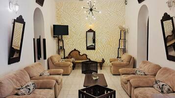 Coin salon dans le hall