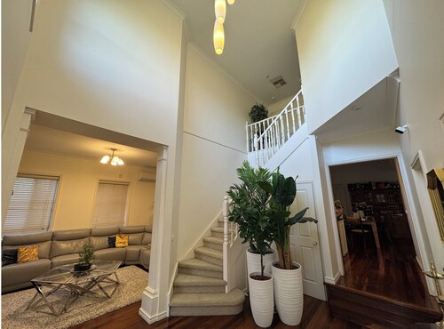 Modern Manor in Melbourne