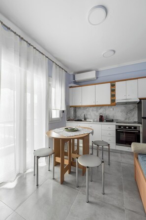 Apartment - Modern Urban Escape in Harilaou Thessaloniki (Thessaloniki)