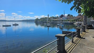 Departamento, balcón, vista al lago | Marina