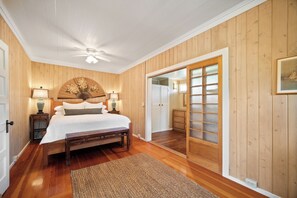 1 bedroom, desk, iron/ironing board, free WiFi - Umetsu, Hanalei's Timeless Charm w/ AC TVNC#5096 (Hanalei)