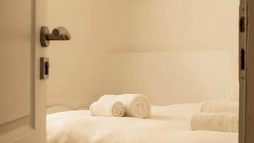 5 bedrooms, iron/ironing board, travel cot, WiFi