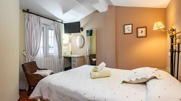1 dormitorio y ropa de cama