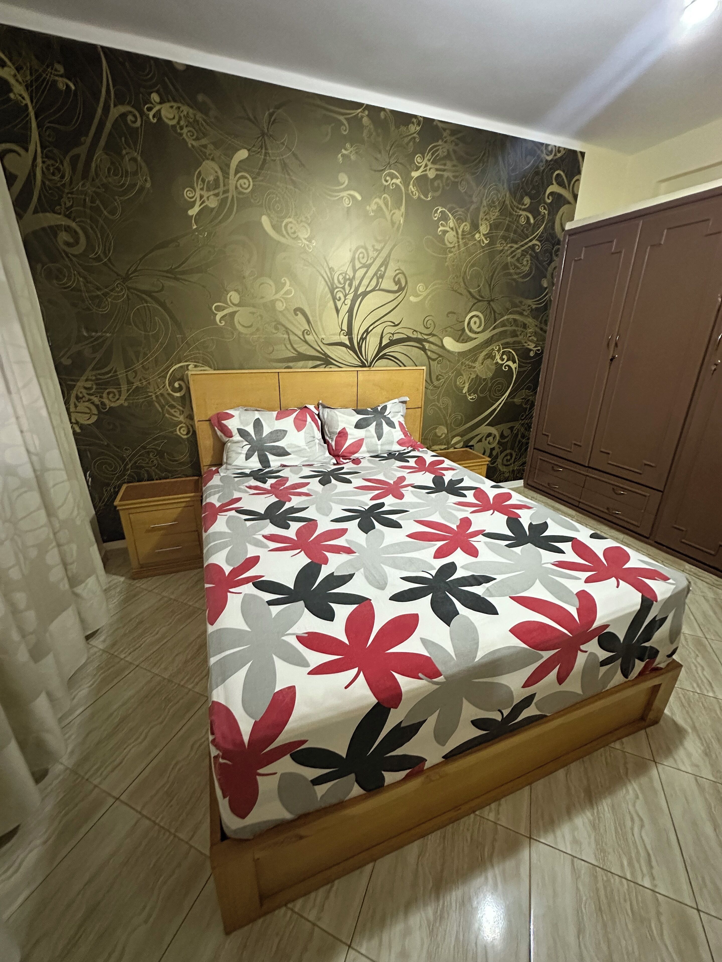 1 bedroom, iron/ironing board, internet, bed sheets