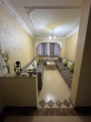 Living area - Cosy room - Chez Redouan 5 minutes from Souk Alhad (Agadir)