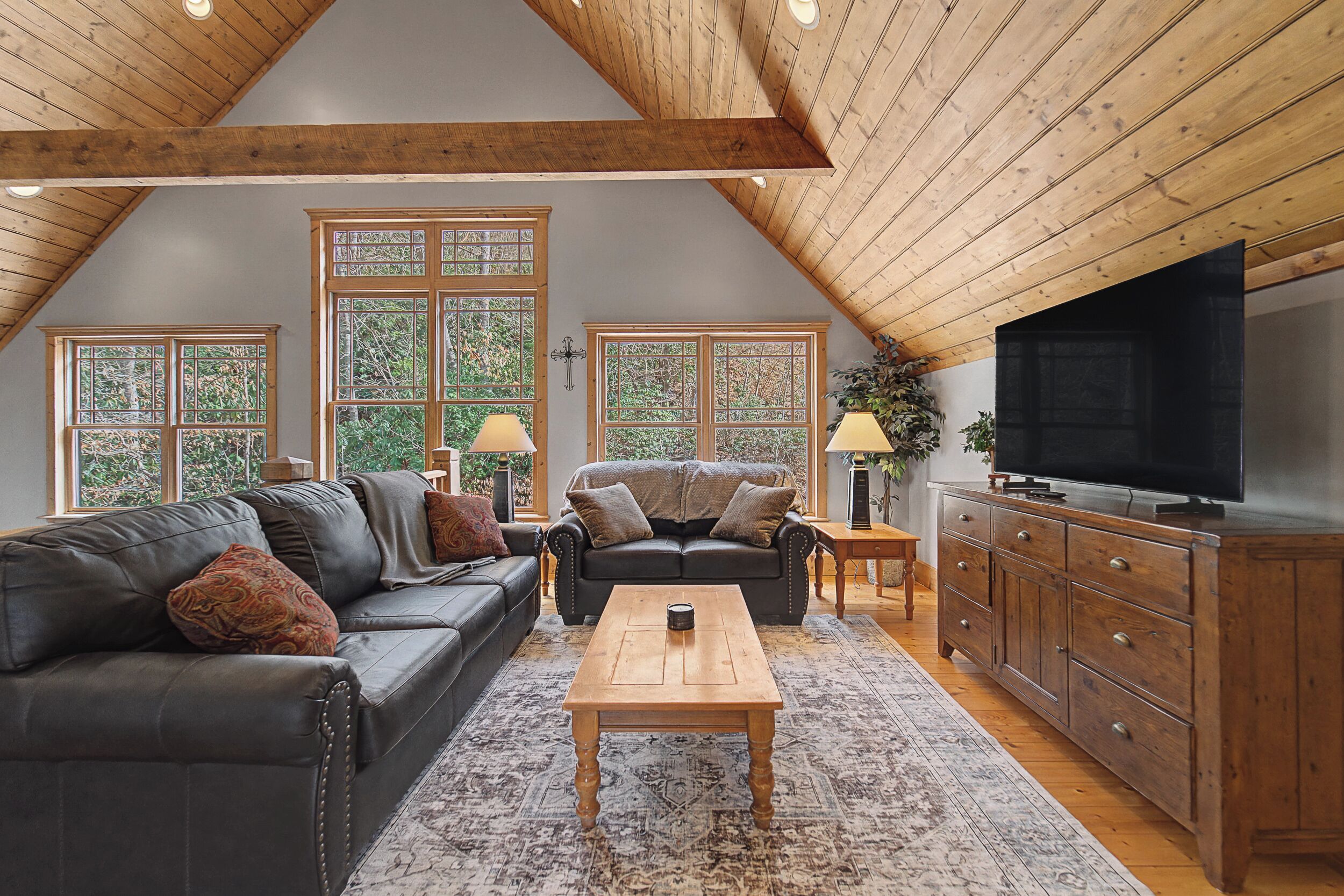 Talo (4 Bedrooms) | Sisätilat