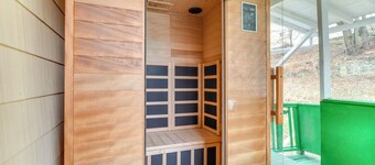 Walk to Potomac River! Studio w/ Shared Sauna