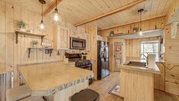 House (2 Bedrooms) | Front of property