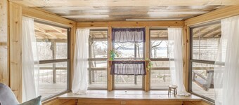 Private Beach & Fishing Pond! Eufaula Family Cabin