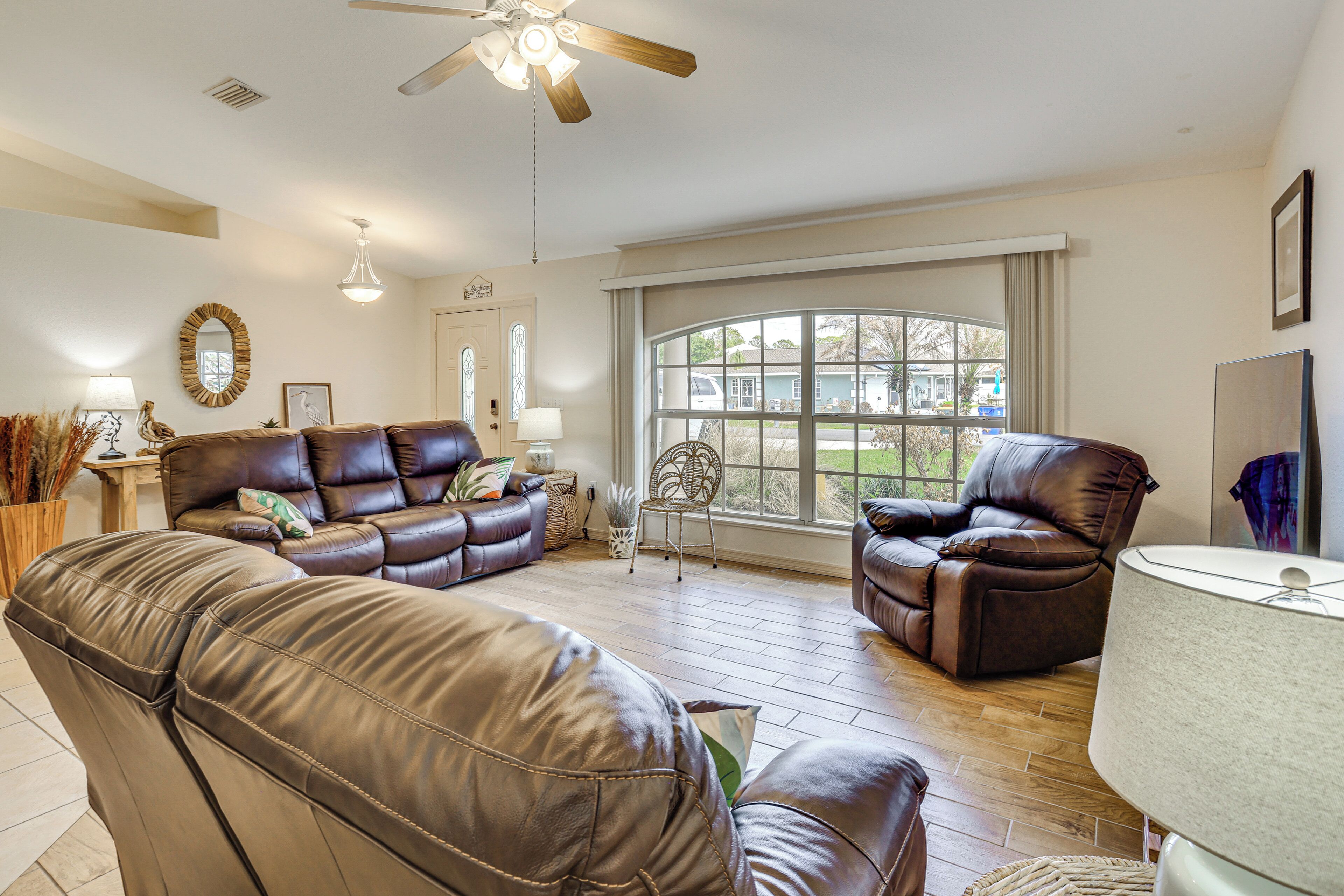 House (3 Bedrooms) | Front of property