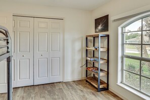 House (3 Bedrooms) | Interior - Southern Comfort in Sebring! Family Home w/ Yard (Sebring)