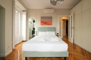 2 bedrooms, iron/ironing board, free WiFi - Exclusivo, Céntrico y Elegante a 1 Min Plaza Mayor (Madrid)