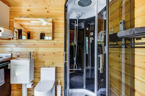 Interior - Manatee River Nature Escape! Cabin in Bradenton (Bradenton)