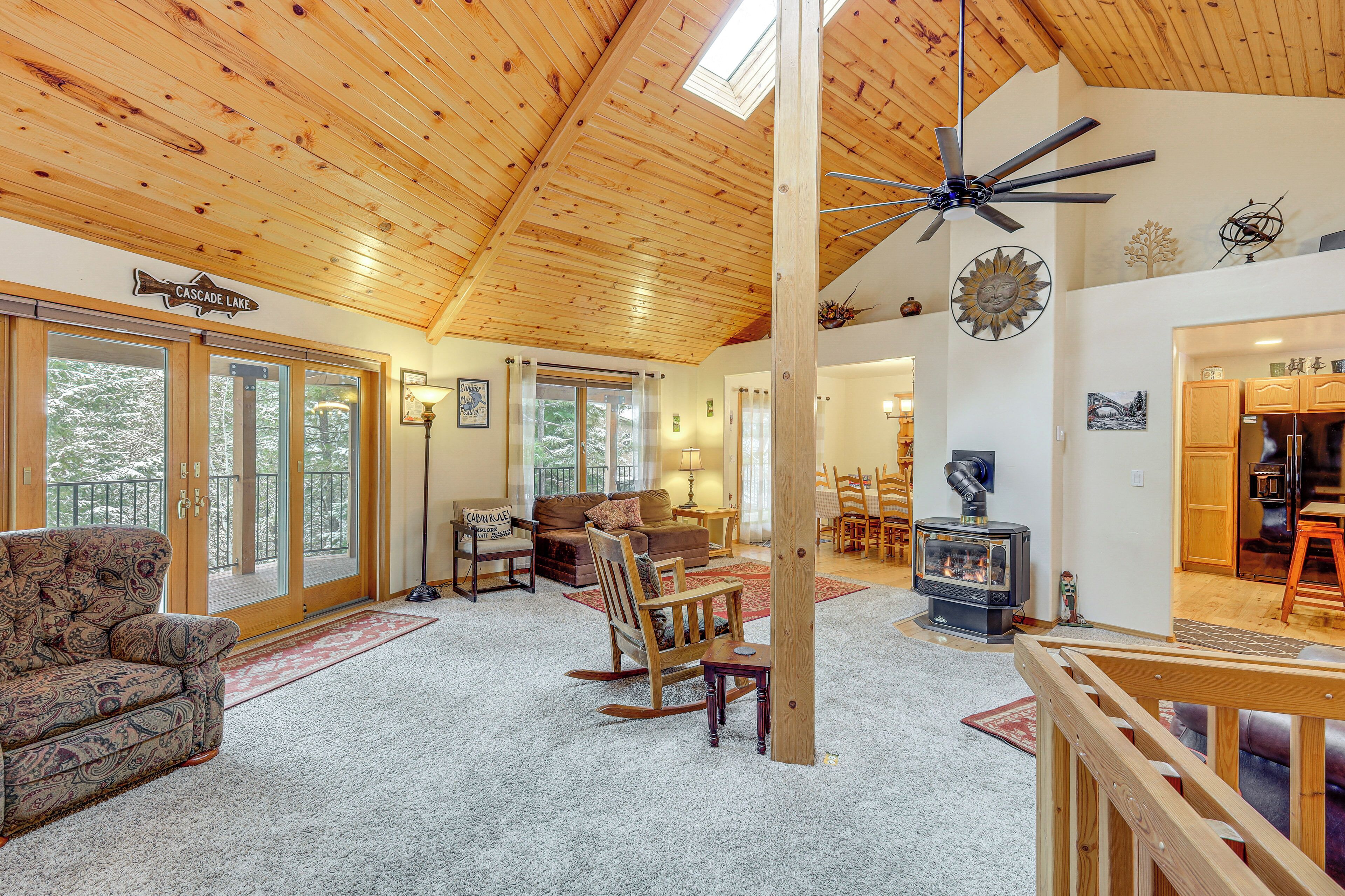 House (4 Bedrooms) | Interior