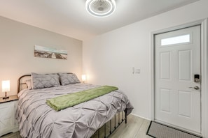 House (1 Bedroom) | Interior