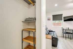 House (1 Bedroom) | Interior