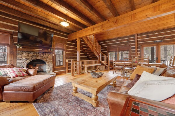 Luxury Mountain Retreat W/ Hot Tub In Franklin! - Franklin, NC