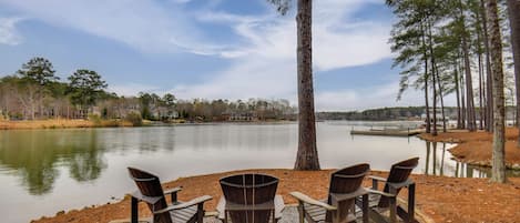 Apartment (3 Bedrooms) | Front of property