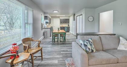 The Madi Cottage: 4 Mi to Downtown Madison!