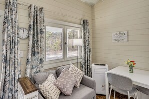 Apartment (0 Bedroom) | Interior - Tiny Home on Working Farm Near Amelia Island! (Yulee)