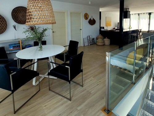 Stylish Modern Villa on the Outskirts of Sitges