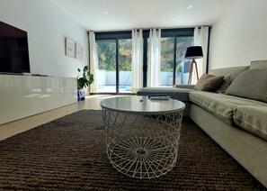 House | Living room - Stylish Modern Villa on the Outskirts of Sitges (L'Hospitalet de Llobregat)