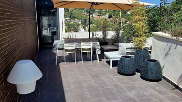 House | Balcony