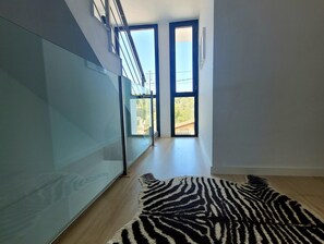 House | Interior - Stylish Modern Villa on the Outskirts of Sitges (L'Hospitalet de Llobregat)