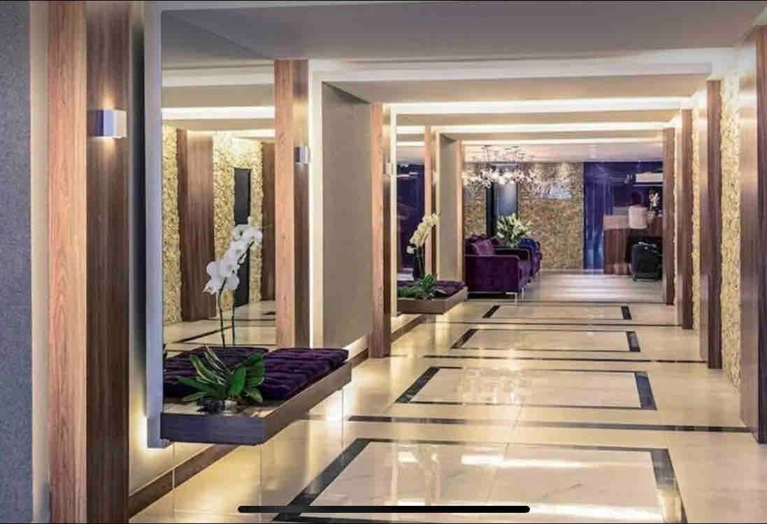 Apartment | Lobby