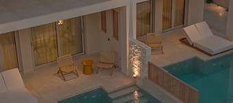 Kiva Luxury Suites & Villas