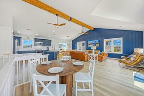 Dining - Brand New Semi-Oceanfront Waves Home with Private Pool, Hot Tub and Game Room (Waves)