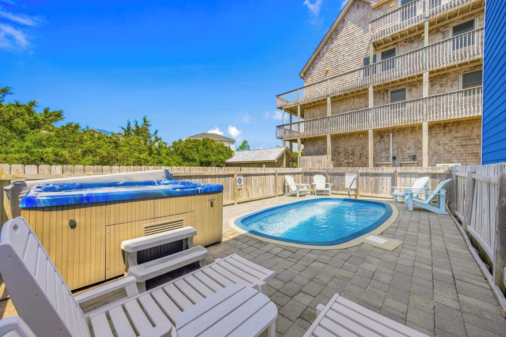 Outdoor pool, a heated pool