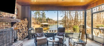 Bella's Cove, 4BR/3BA Retreat at Lake Martin - swimming cove - pets ok!