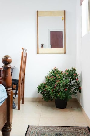Studio, City View | Interior - House of Sincerity  (Maharagama)