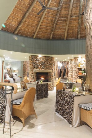 Dining room - Last Word Makanyane (Thabazimbi)