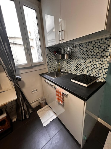 Room for Rent Paris Notre.dame