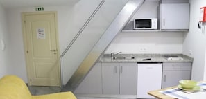 Studio | Bahagian dalam