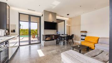 House | 4 bilik tidur