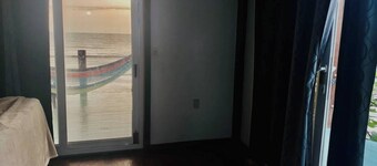 海景前陽台二樓大床房  