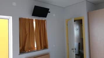 Studio, Balkon, Blick auf den Innenhof | Innenbereich