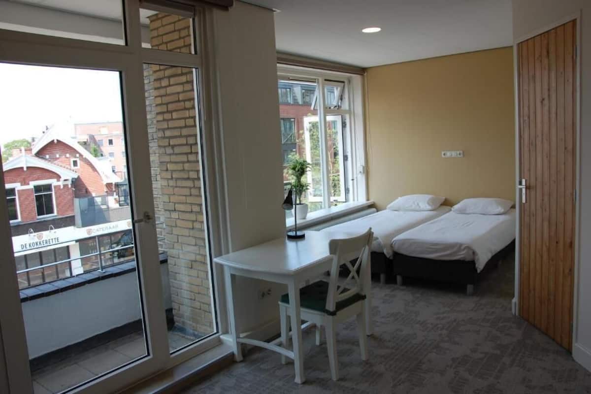 Deluxe Studio, City View