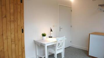 Habitación individual estándar, vistas a la ciudad | Interior