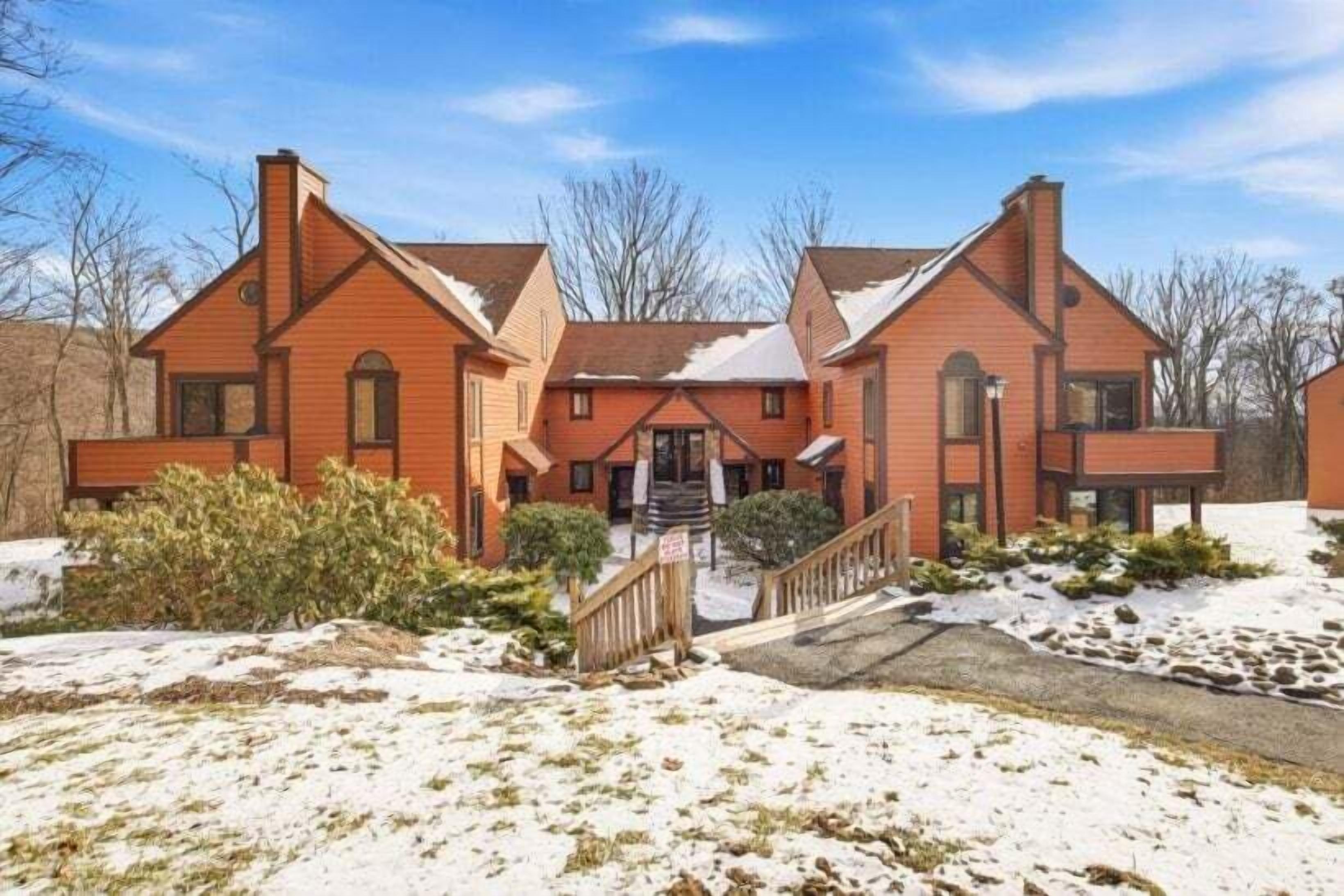 콘도, 침실 3개 | 외관