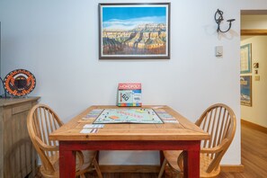 Condo, 2 Bedrooms | Dining - Riverside Condos D02 2 Bedroom Condo (Telluride)