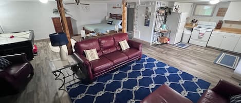 House, 2 Bedrooms | Games room