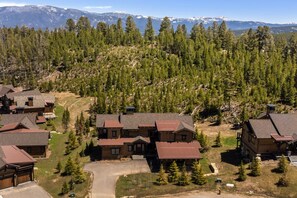 Exterior - SPC Ski-In/Ski-Out | Hot Tub, Fireplace + Views! (Big Sky)