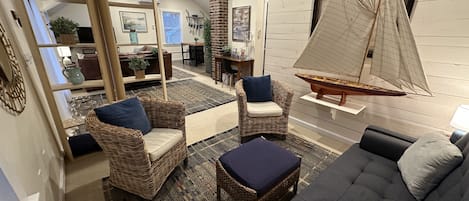 Apartment, 1 Bedroom | Living area