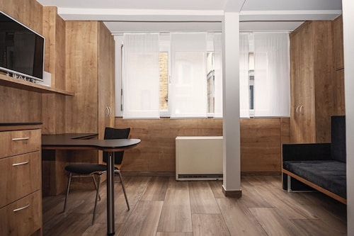 Soothing 1-bedroom studio in charming Stuttgart perfect for your stay W3_P13