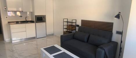 TV