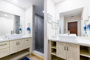 Hair dryer, towels - Pacifico L505 • 2 BR Ground-Floor Resort-Club Condo with Direct Pool Access (Playas del Coco)